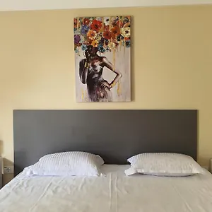 Otel Sia, Bükreş